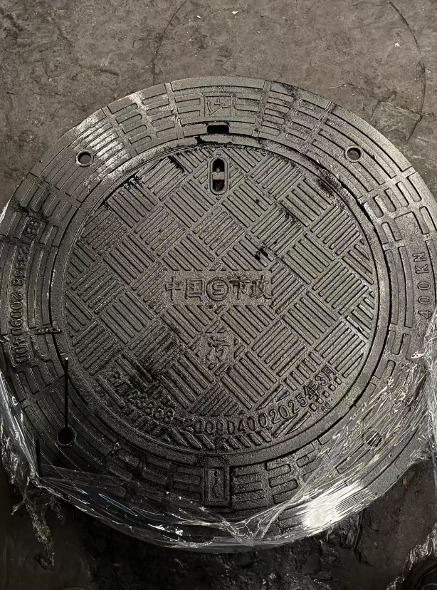 寻乌球墨铸铁防沉降井盖展示